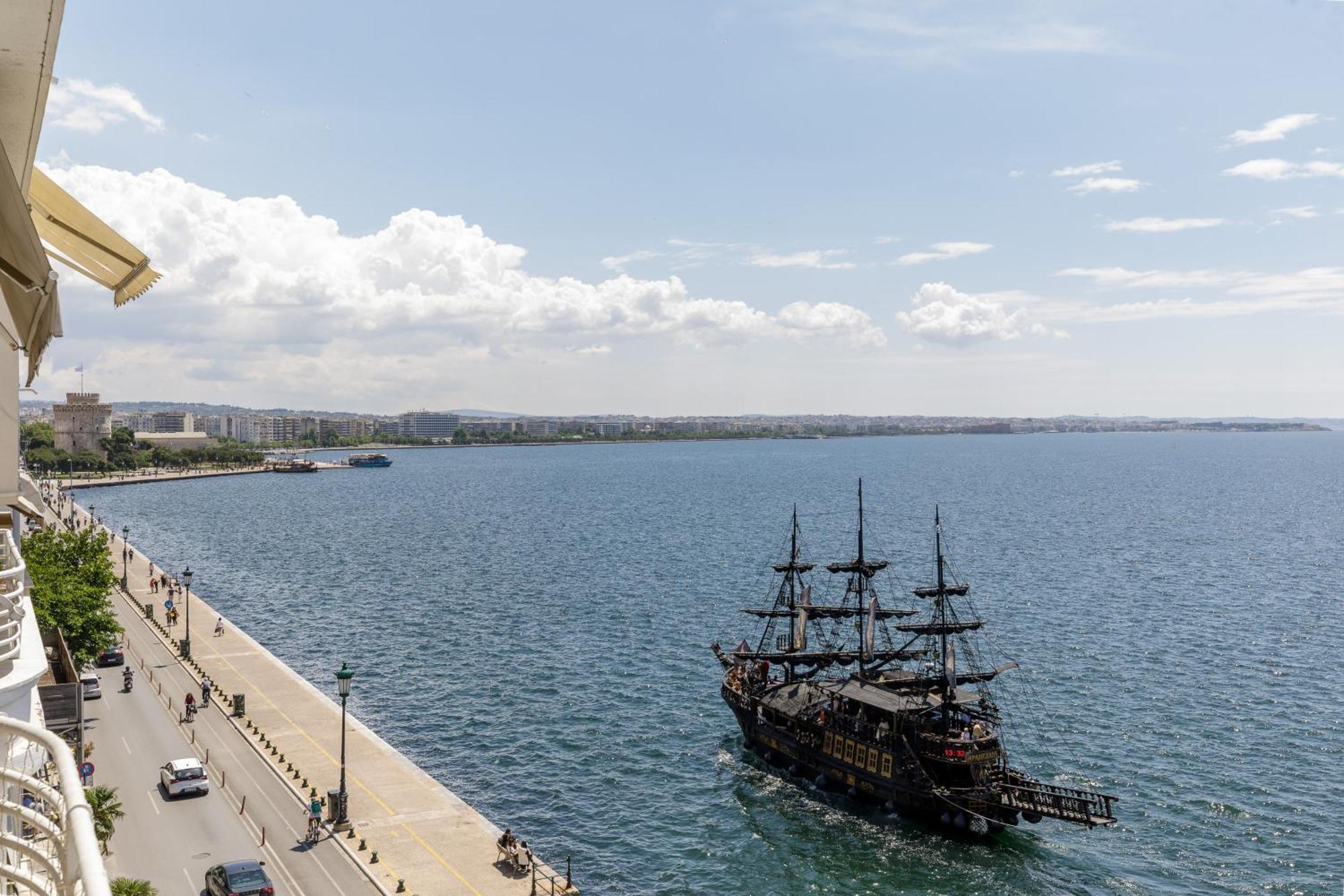 Infinity & Beyond By Halu! - Seafront Apartments Soluň Exteriér fotografie